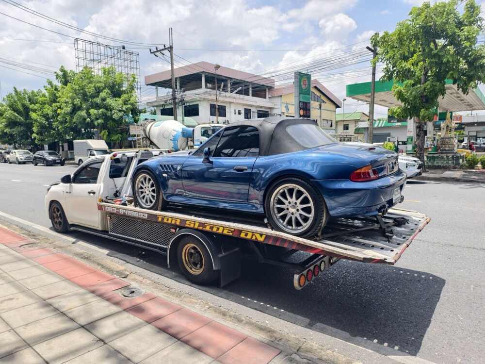 รถยกถนนหลังแขวง