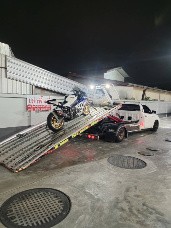 รถยกถนนเพชรเกษม ตรัง